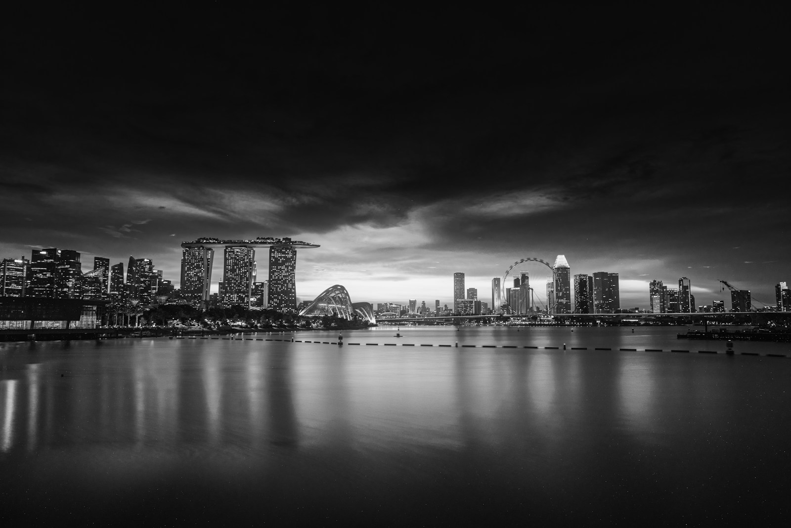 grayscale photo of city skyline